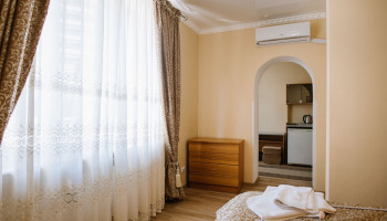 /upload/rooms/10/juniorsuite_303_5_web.jpg