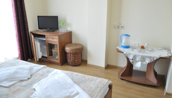 /upload/rooms/130/standart-krishtaleviy-palac-1-korpus1.jpg
