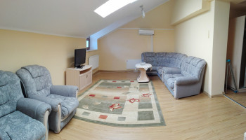 /upload/rooms/134/lyuks-pokrascheniy-krishtaleviy-palac-1-korpus1.jpg