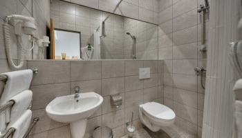/upload/rooms/172/b_5d7958hdr__panorama.jpg