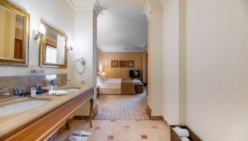 /upload/rooms/192/napivluks6.jpg