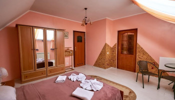 /upload/rooms/277/lyuks-pansionat-bogema-truskavec.jpg