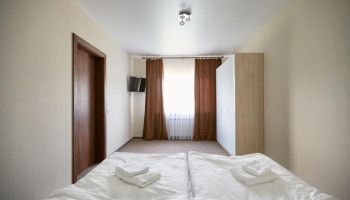/upload/rooms/278/lyuks-pokrascheniy-pansionat-bogema-truskavec1.jpg