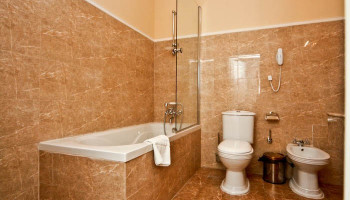 /upload/rooms/315/pokrascheniy-royal-grand-jeneva-truskavec2.jpg