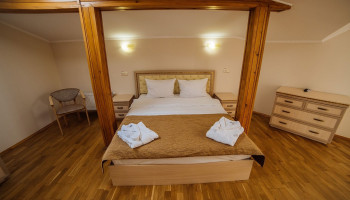 /upload/rooms/35/komfort-mansarda-got-svityaz-truskavec1.jpg
