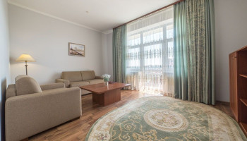 /upload/rooms/352/lyuks-gotel-re-vita-truskavec1.jpg
