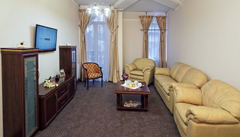 /upload/rooms/39/suite-svityaz-hotel-1.jpg