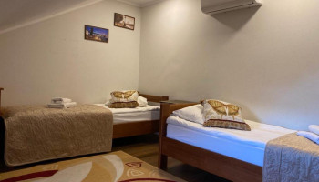 /upload/rooms/430/family-room7.jpg