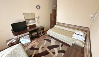 /upload/rooms/52/standart-dvomisniy-san-shahtar-truskavec3.jpg