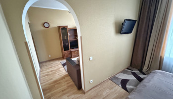 /upload/rooms/56/lyuks-z-kuhneyu-sanatoriy-shahtar-truskavec4.jpg