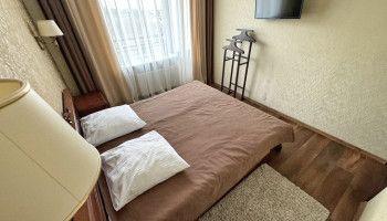 /upload/rooms/57/trikimnatniy-lyuks-sanatoriy-shahtar-truskvec1.jpg