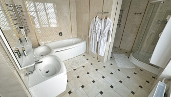 /upload/rooms/57/trikimnatniy-lyuks-sanatoriy-shahtar-truskvec26.jpg