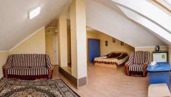 /upload/rooms/8/superior_403_2_web.jpg