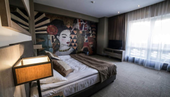 /upload/rooms/91/lyuks-premier-got-mirotel-truskavec.jpg