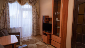 /upload/rooms/99/dvomisnyj-lyuks-6-scaled-e1699498359547.jpg