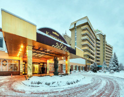 Санаторій Карпати